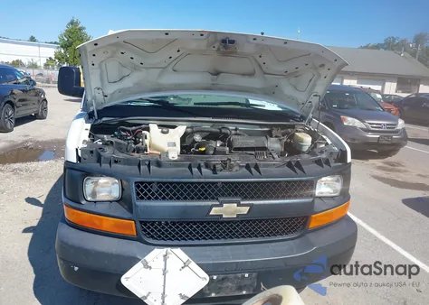 2014 Chevrolet Express 2500 Work Van из США, поврежденный, VIN 1GCWGFCAXE1207557